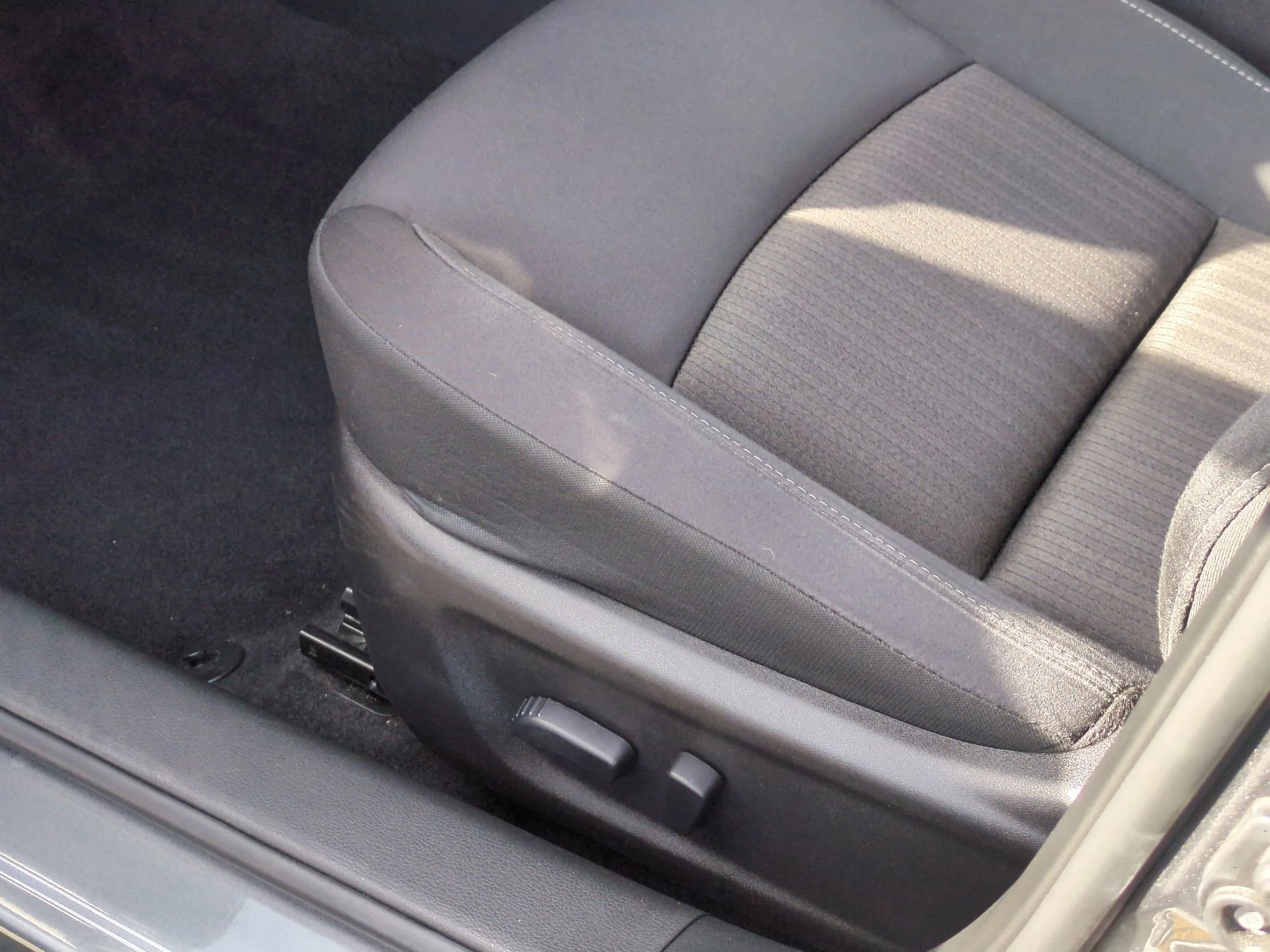 2025 Nissan Altima SV - Photo 14