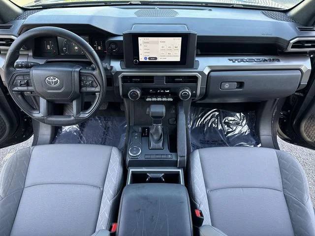 Used 2024  Toyota SR5 image 9