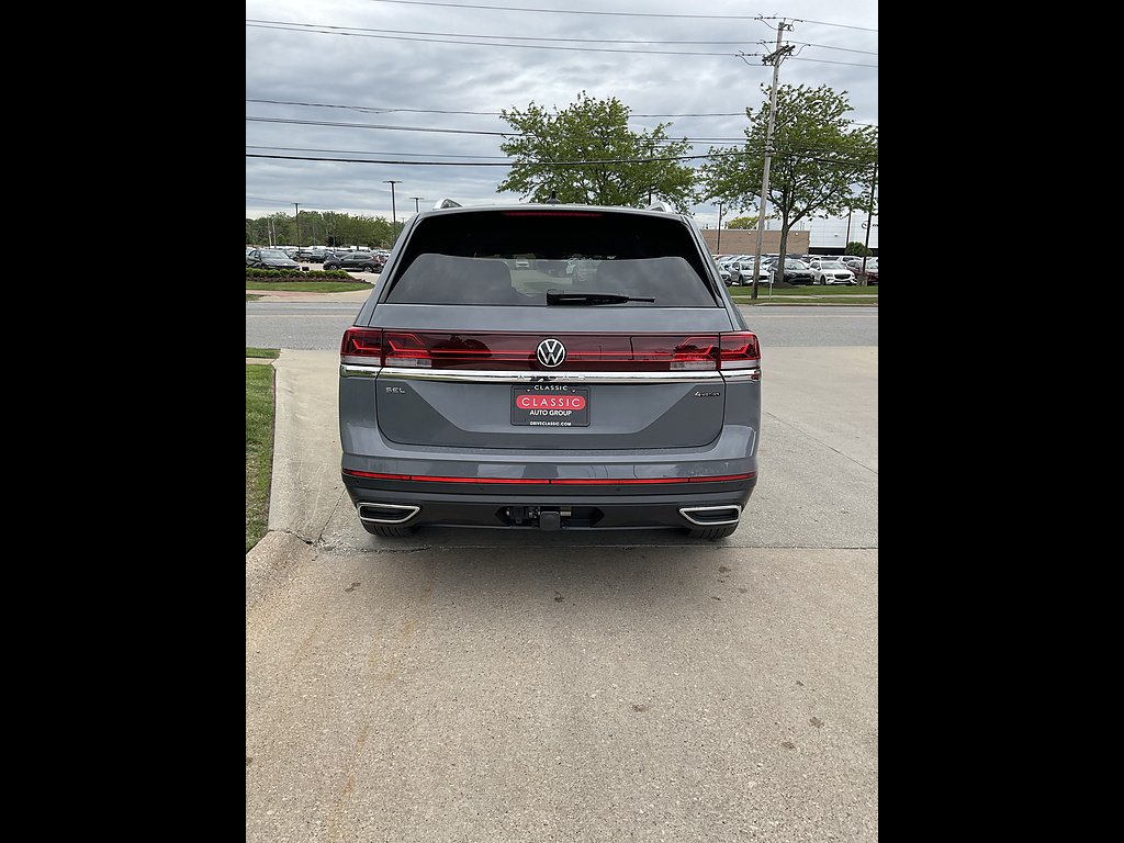 New 2026 Pure Gray Volkswagen SEL 4Motion image 4