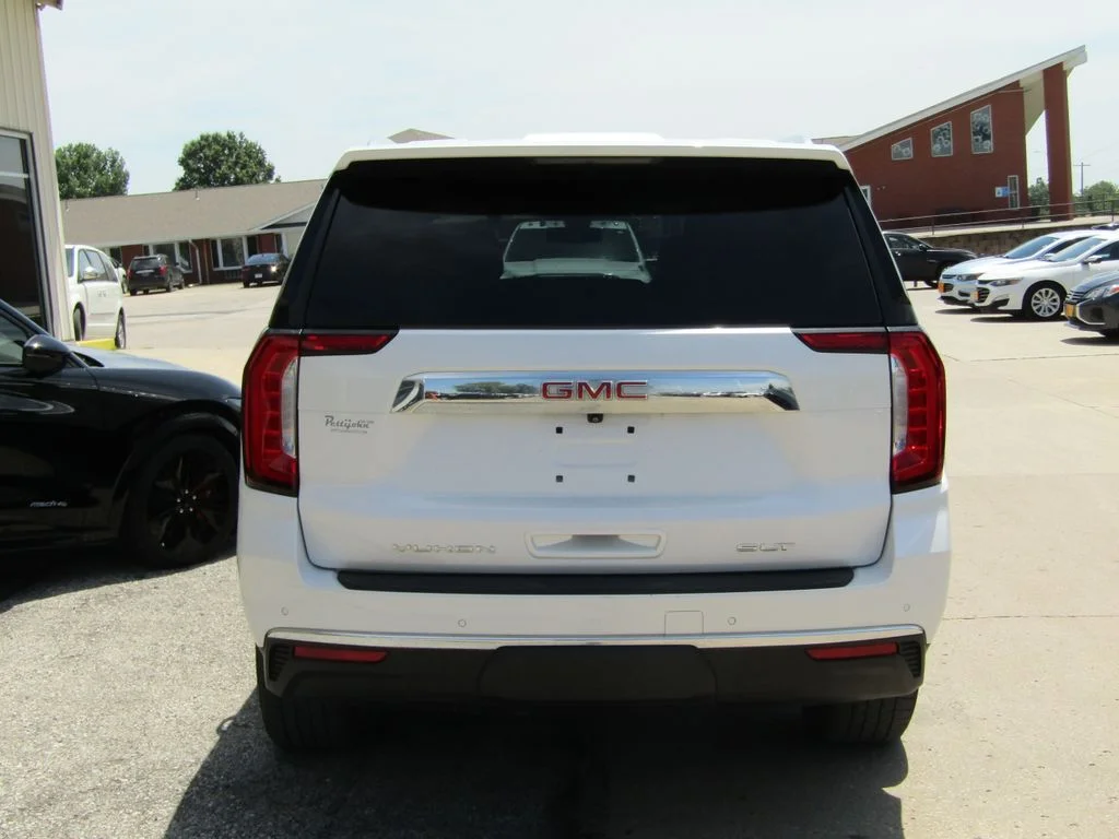 Used 2021 White GMC SLT image 4