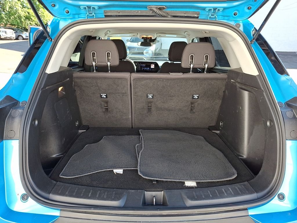 Used 2025 Blue Chevrolet LT image 29
