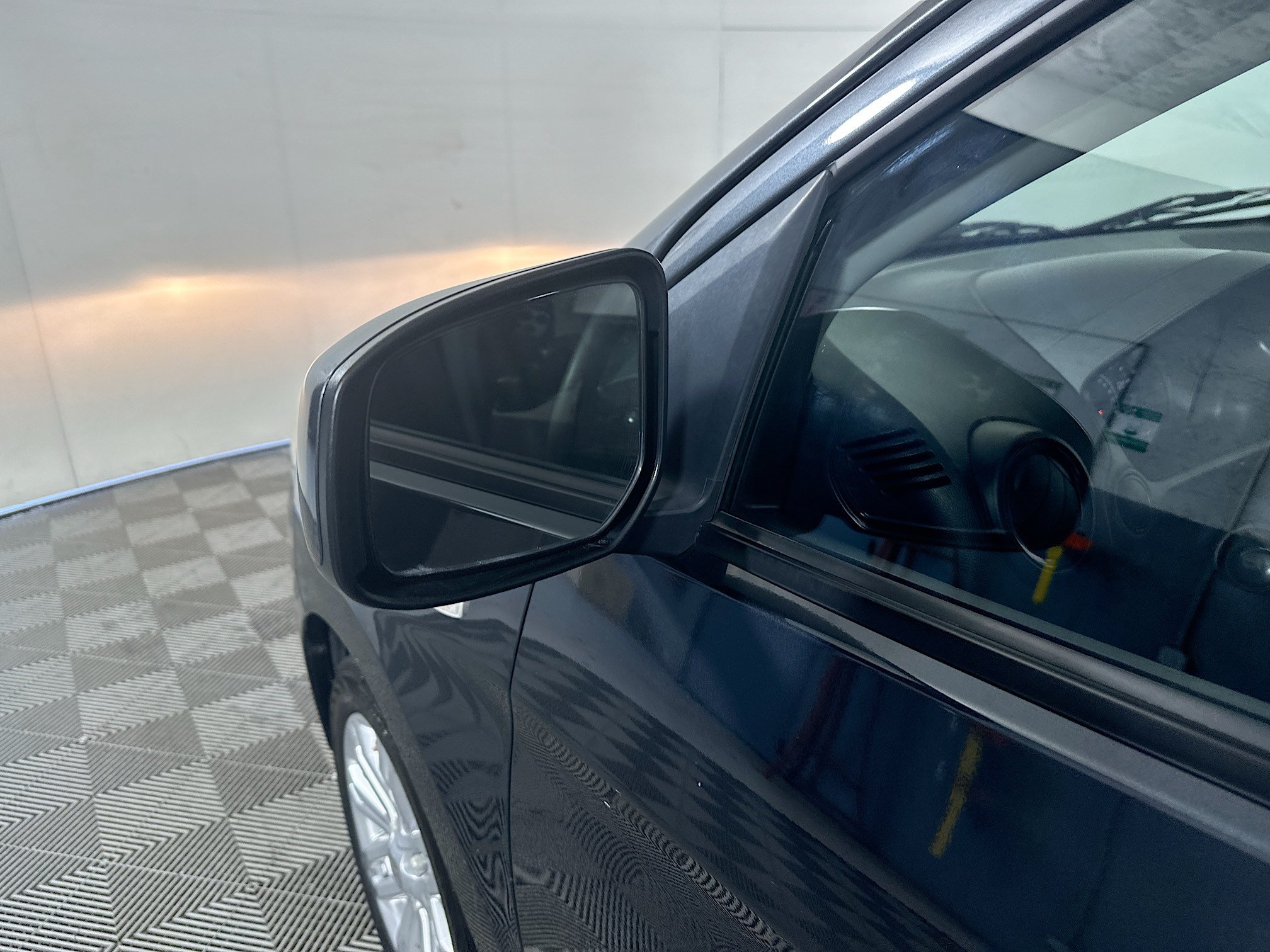 Used 2024 Black Mitsubishi ES image 10