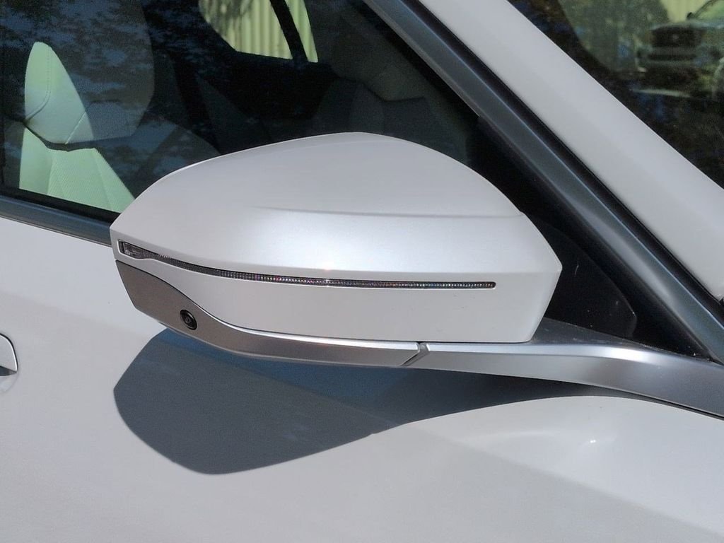 New 2026 White Metallic BMW eDrive40 image 12