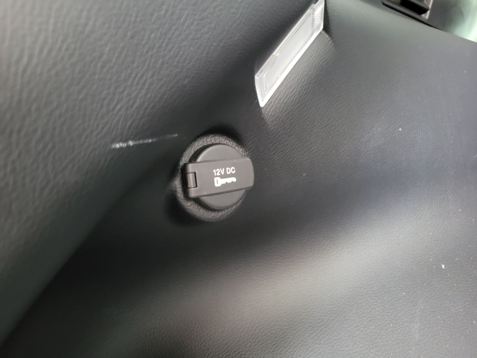 Used 2019 Silver Jeep Limited image 32