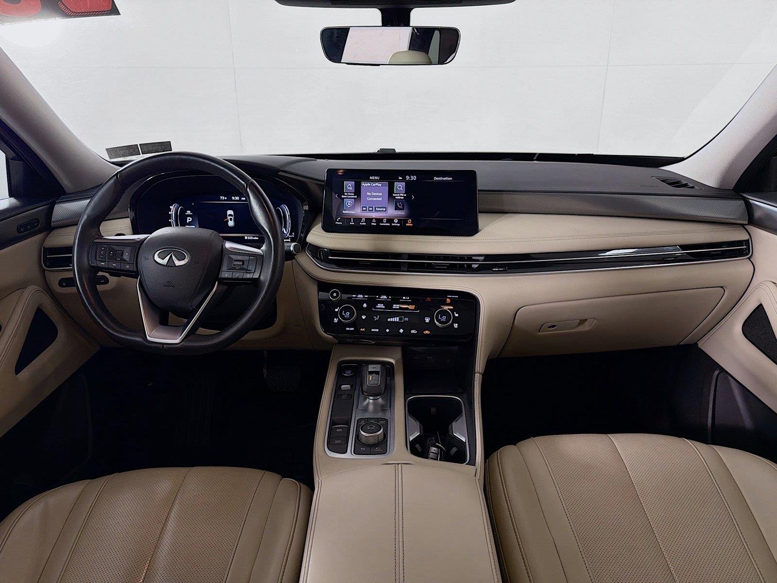 Used 2023 Majestic White INFINITI LUXE image 27