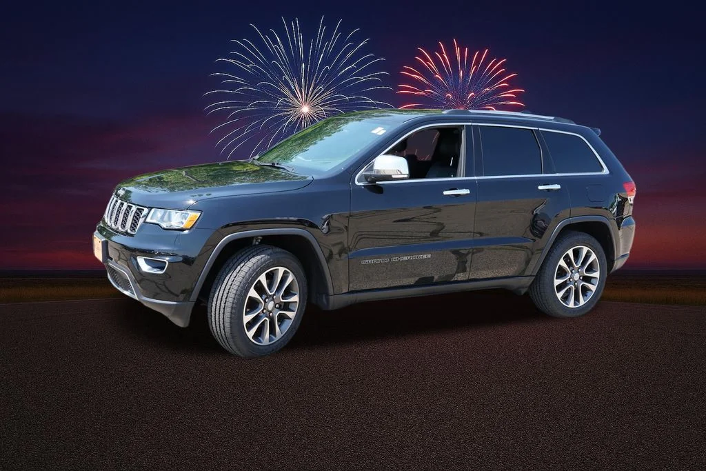 Certified Used 2018 Diamond Black Crystal Pearlcoat Jeep Limited image 10