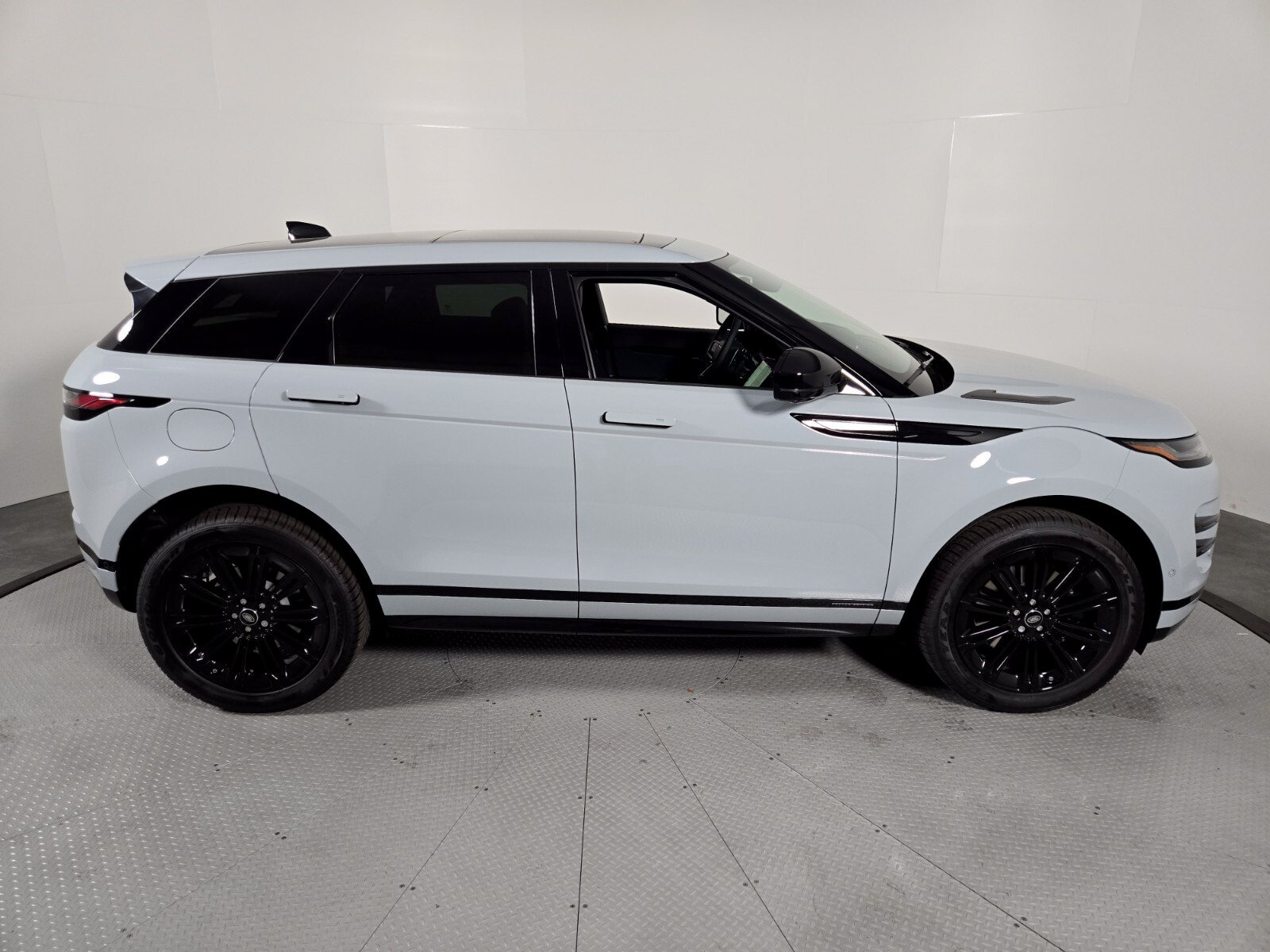 New 2026 Arroios Grey Land Rover Hoxton image 6