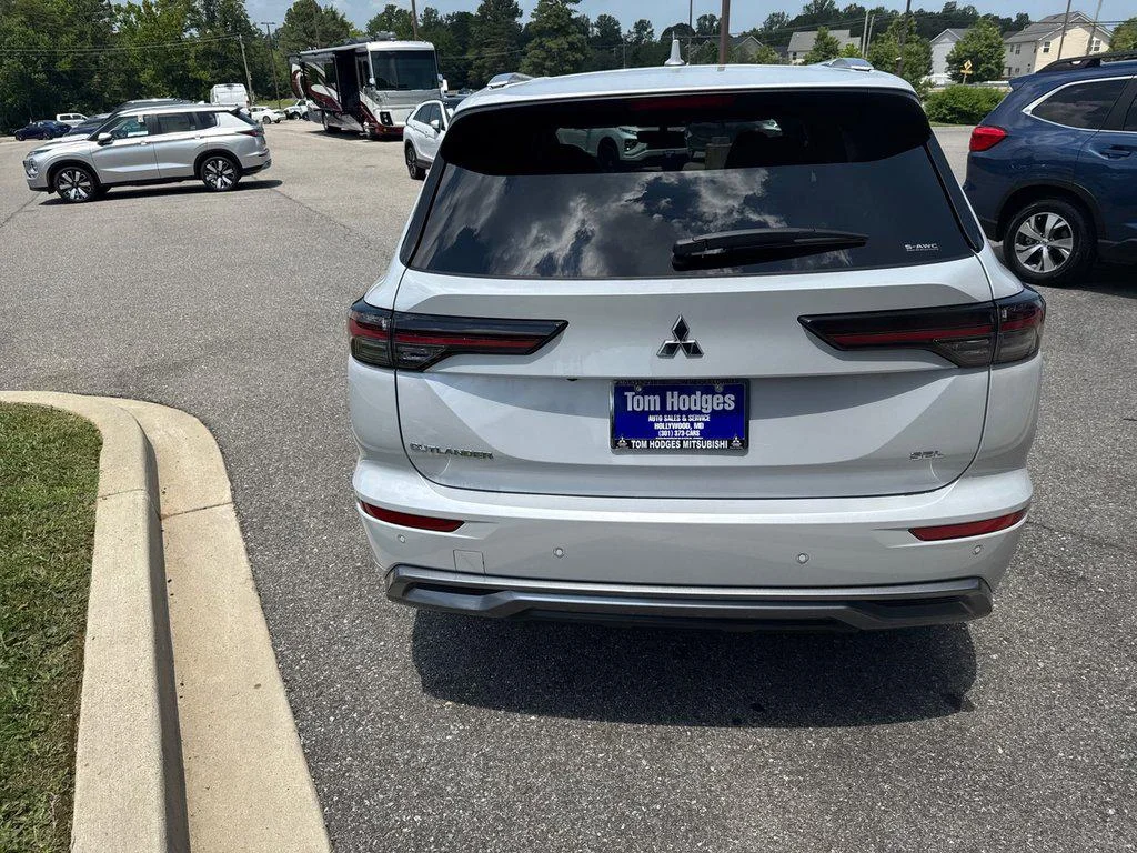 New 2026 White Diamond/Black Roof Mitsubishi SEL S-AWC image 5