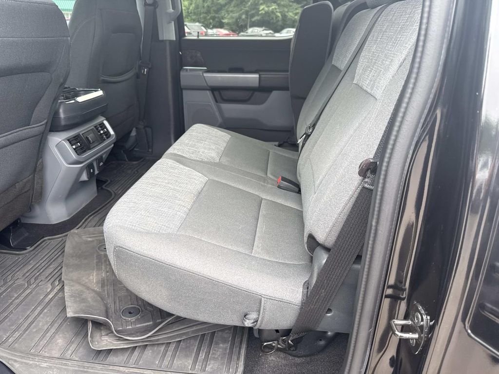 Used 2022 Black Ford XLT image 14