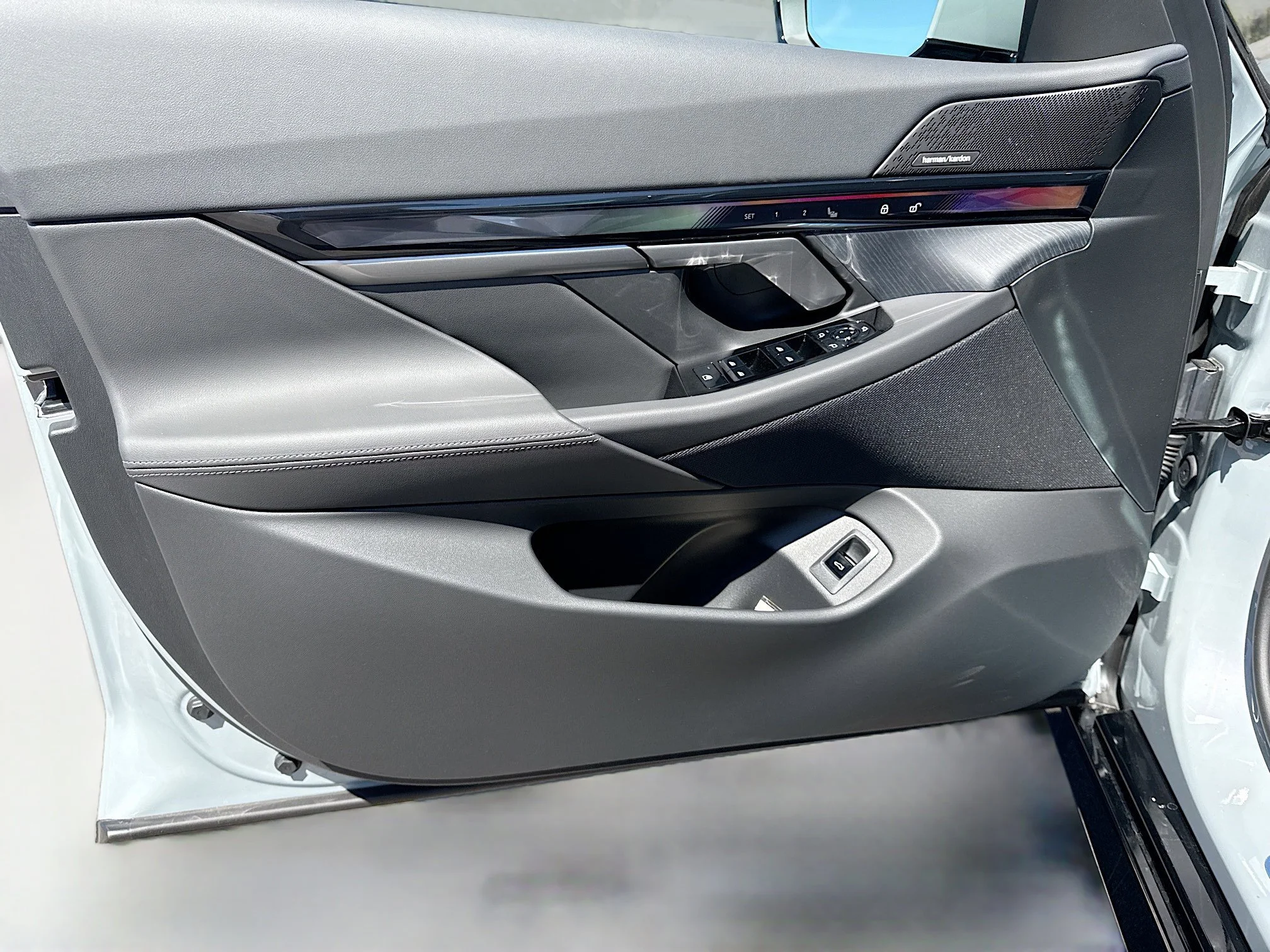 New 2027 Brooklyn Grey Metallic BMW 530i image 22