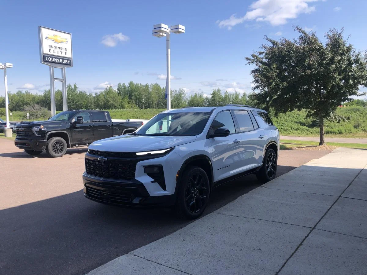 New 2026 White Chevrolet Awd 4dr Rs image 5