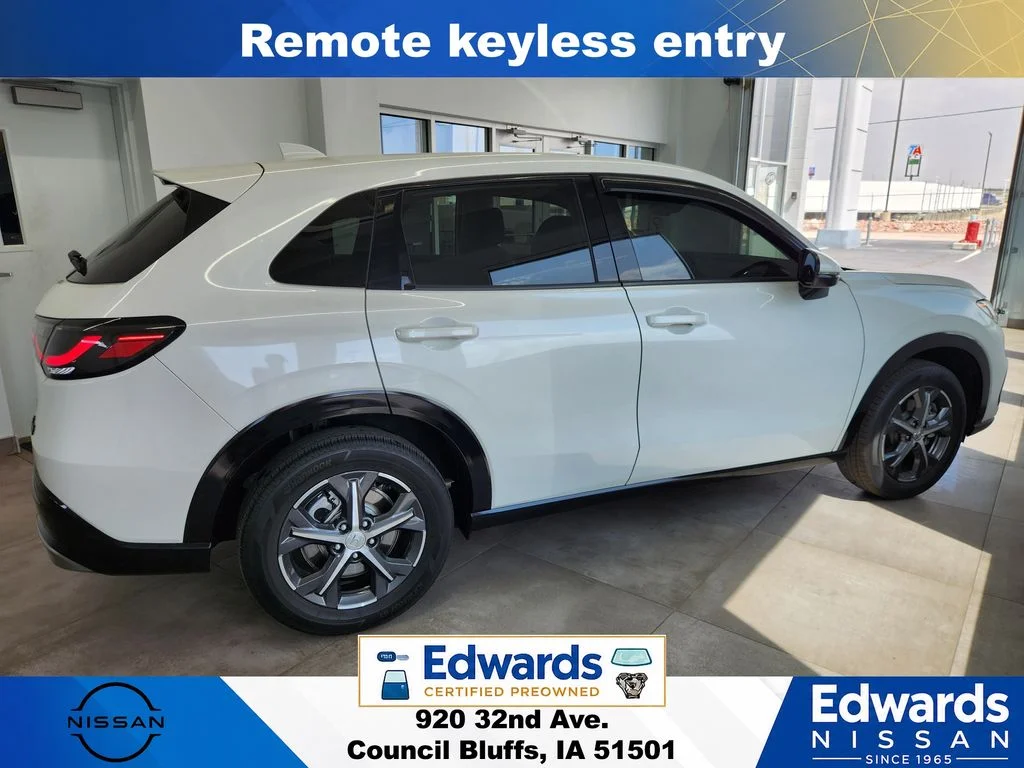 Used 2024 White Honda EX-L image 8