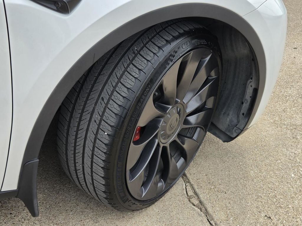 Used 2023 White Tesla Performance image 5