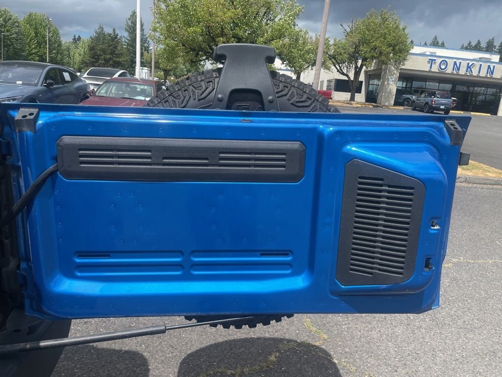 Used 2023 Velocity Blue Metallic Ford Wildtrak image 8