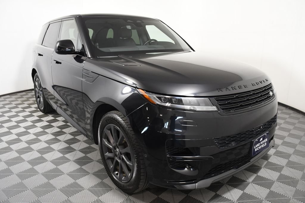 Used 2024 Santorini Black Metallic Land Rover Dynamic SE image 9