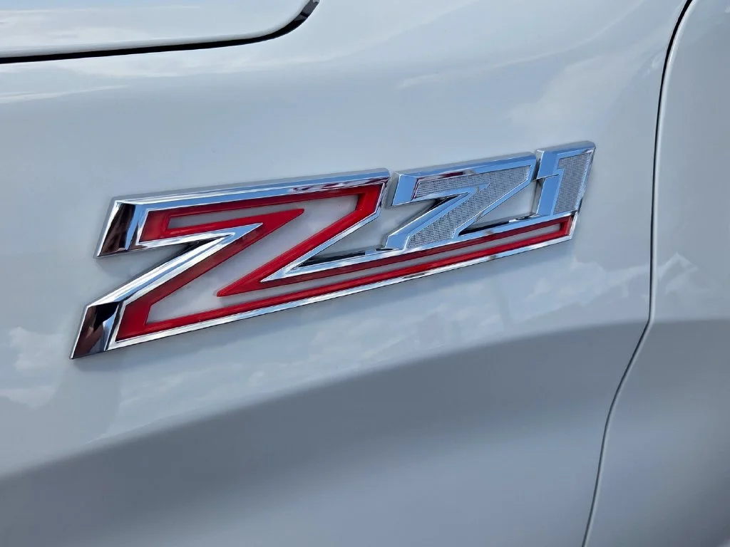 New 2026 Summit White Chevrolet LT image 43