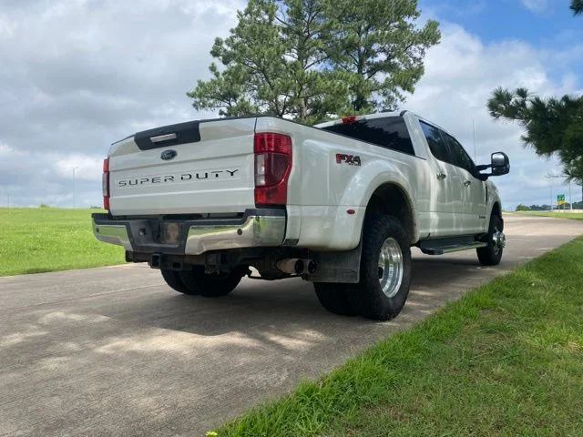 Used 2021 White Ford Lariat image 9