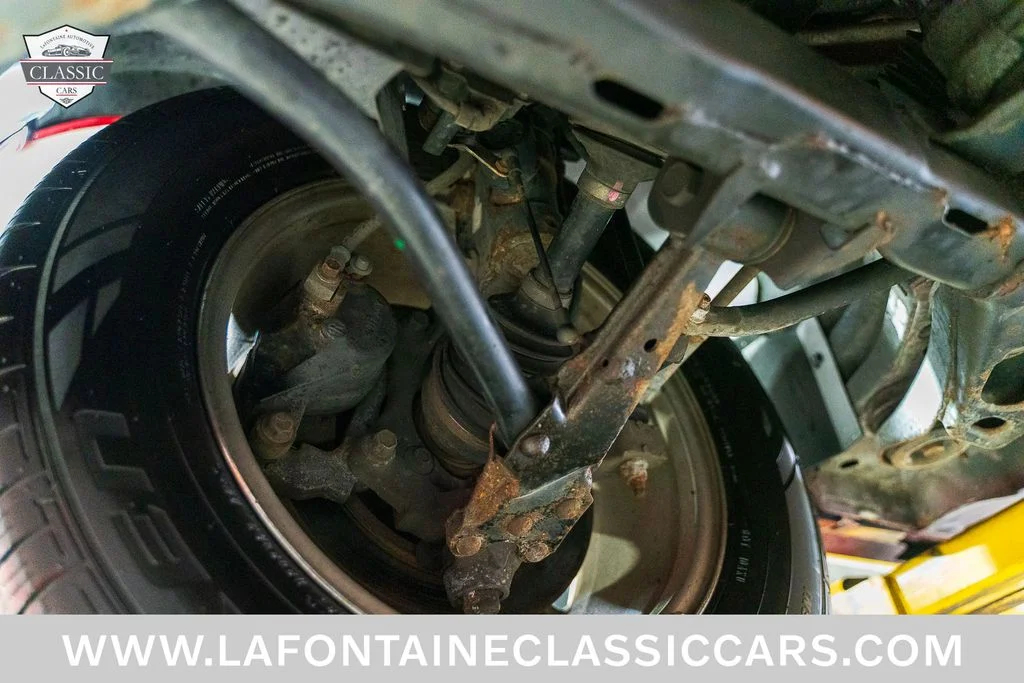 Used 2000 Red Cadillac ETC image 100