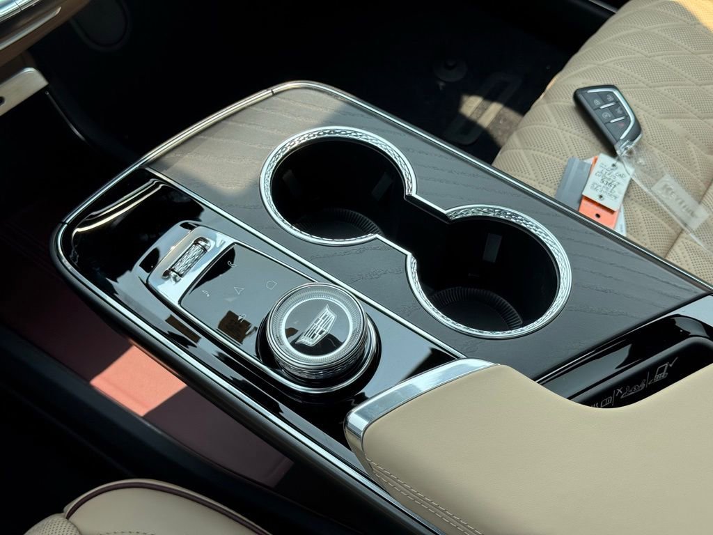 2025 Cadillac LYRIQ Luxury 3 - Photo 32