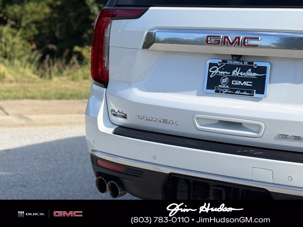 Used 2023 WHITE FROST TRICOAT GMC Denali image 15