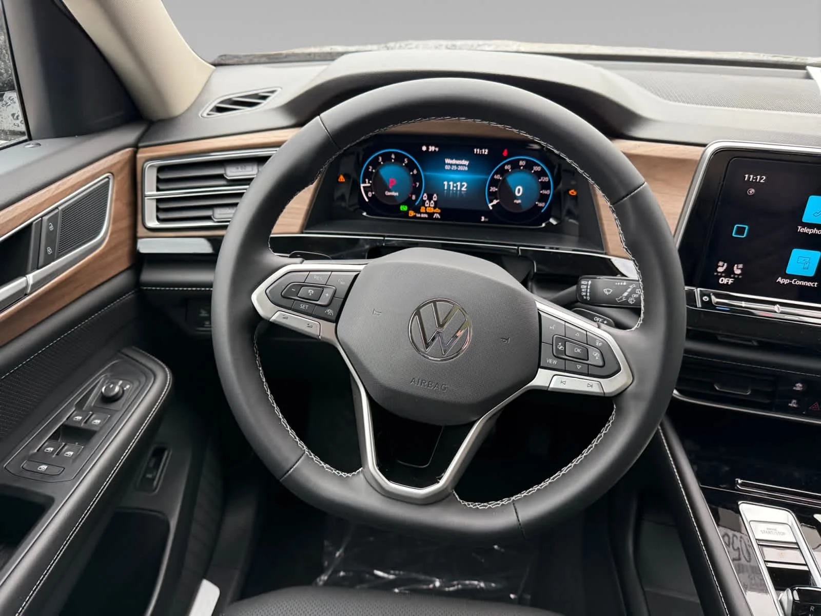 2026 Volkswagen Atlas SE w/Tech - Photo 12
