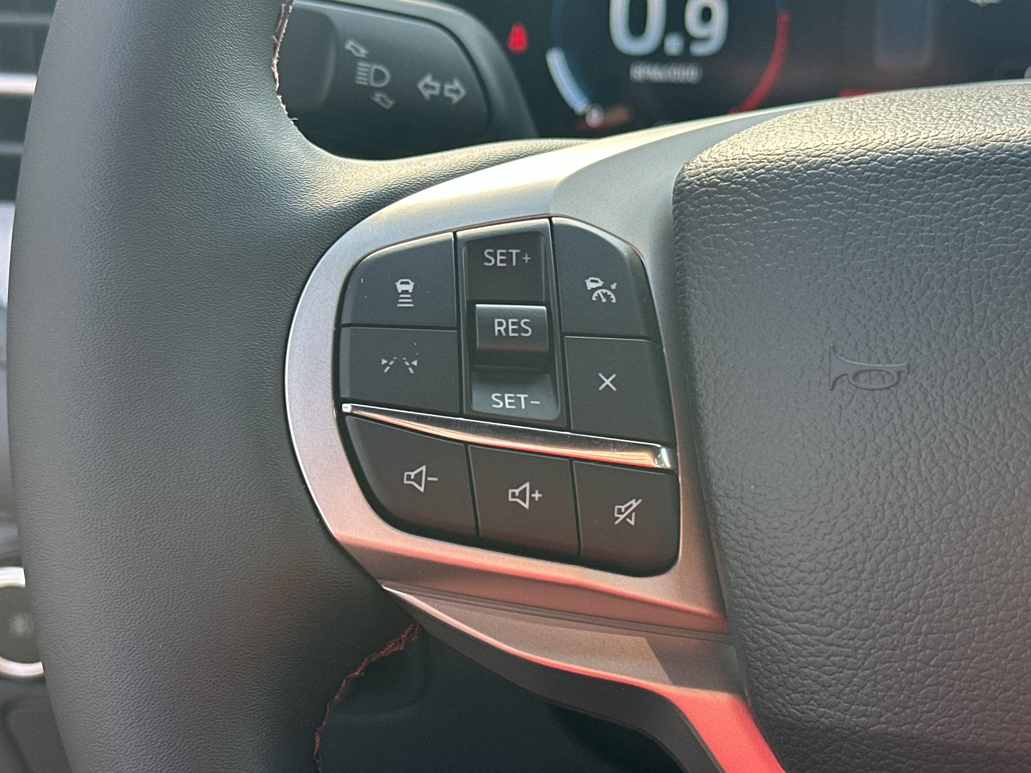New 2027 Avalanche Gray Ford Active image 17
