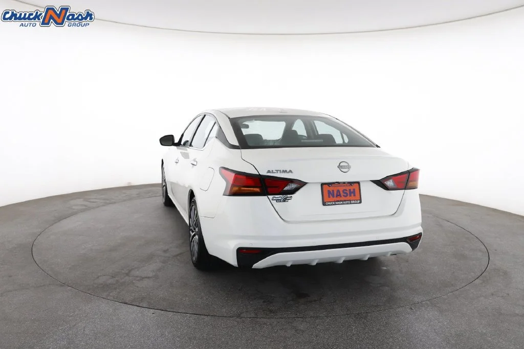 2025 Nissan Altima SV - Photo 10