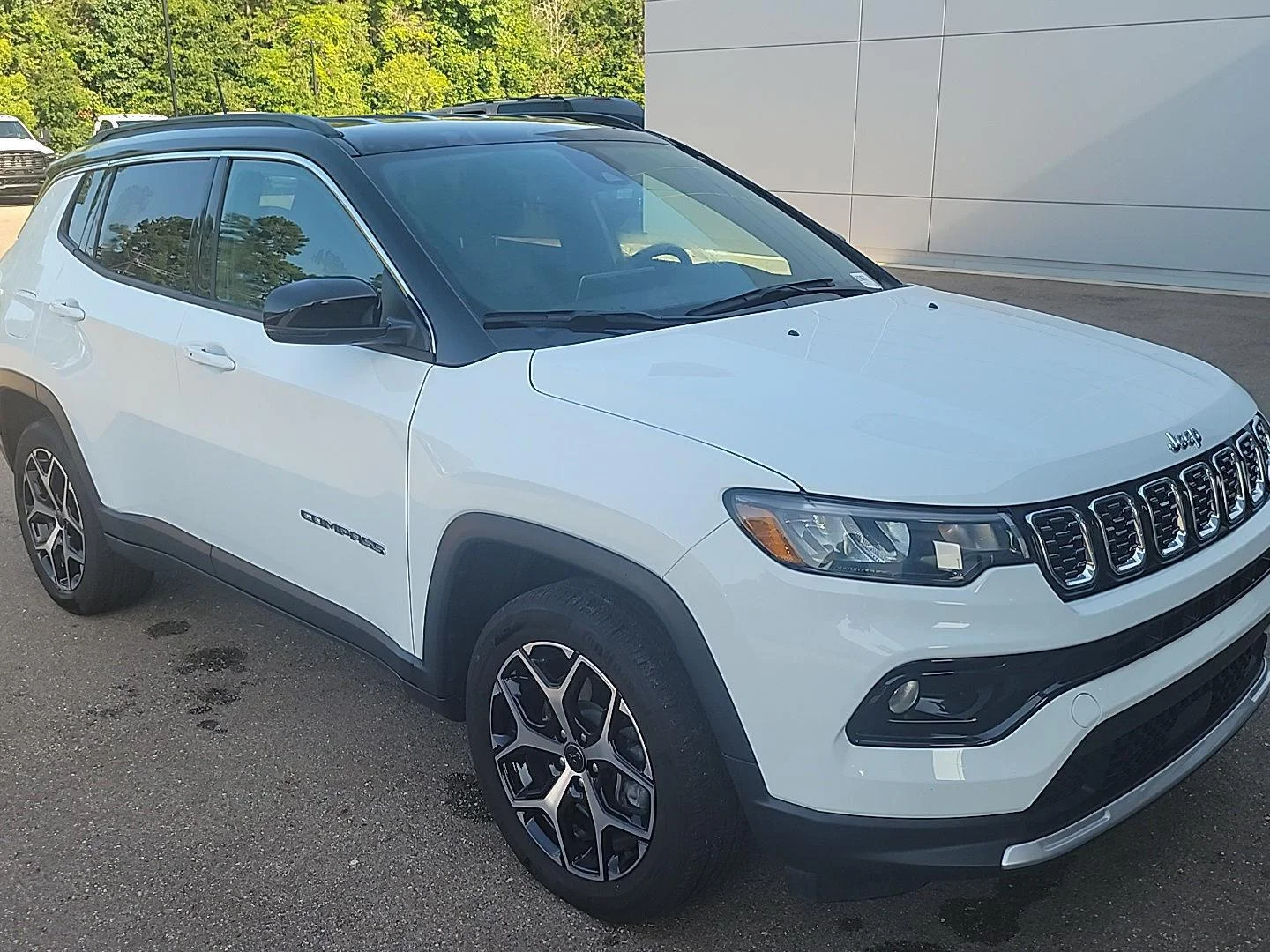 Used 2025 Bright White Clearcoat Jeep Limited image 25