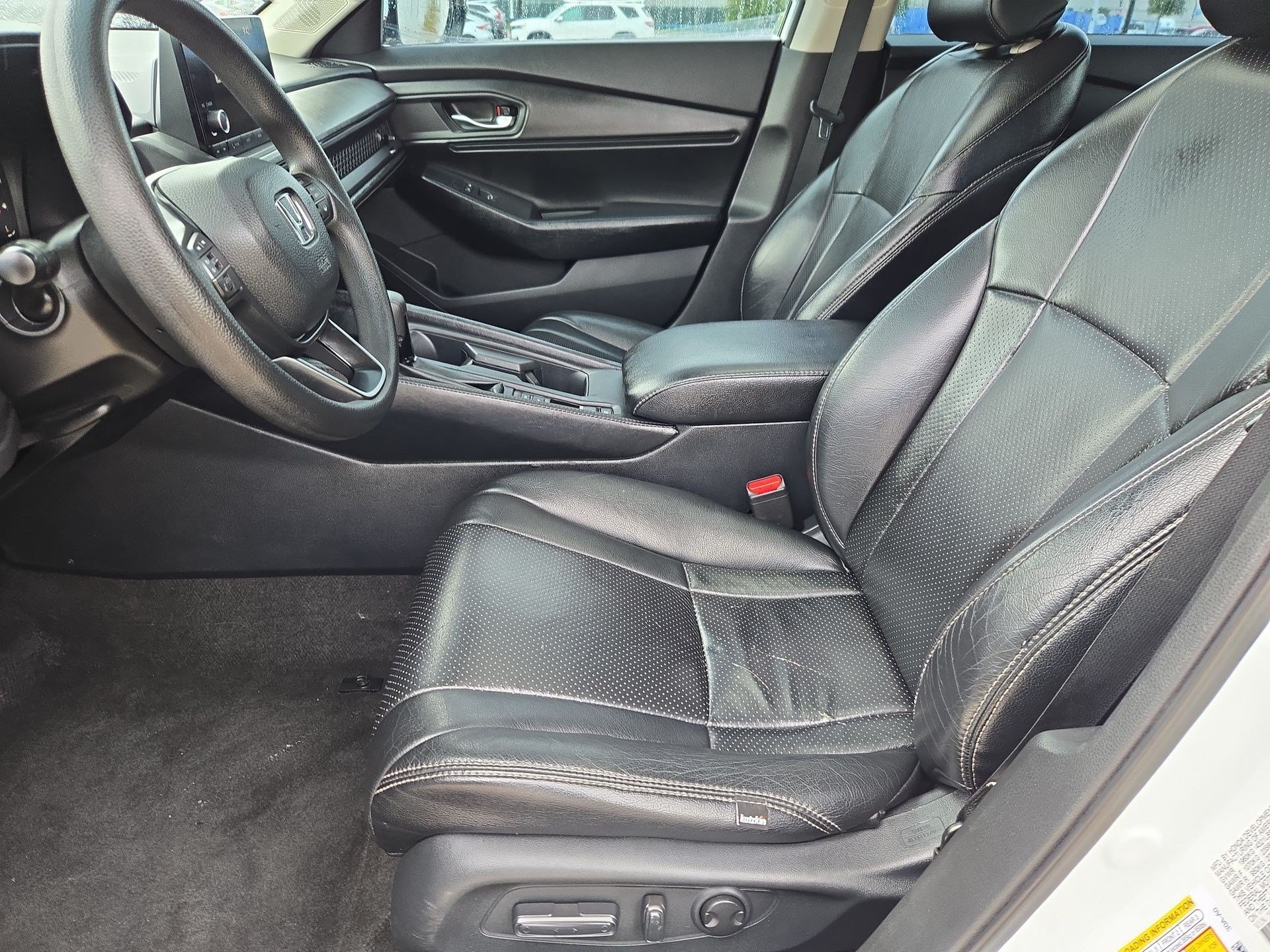Used 2024 White Honda EX image 15