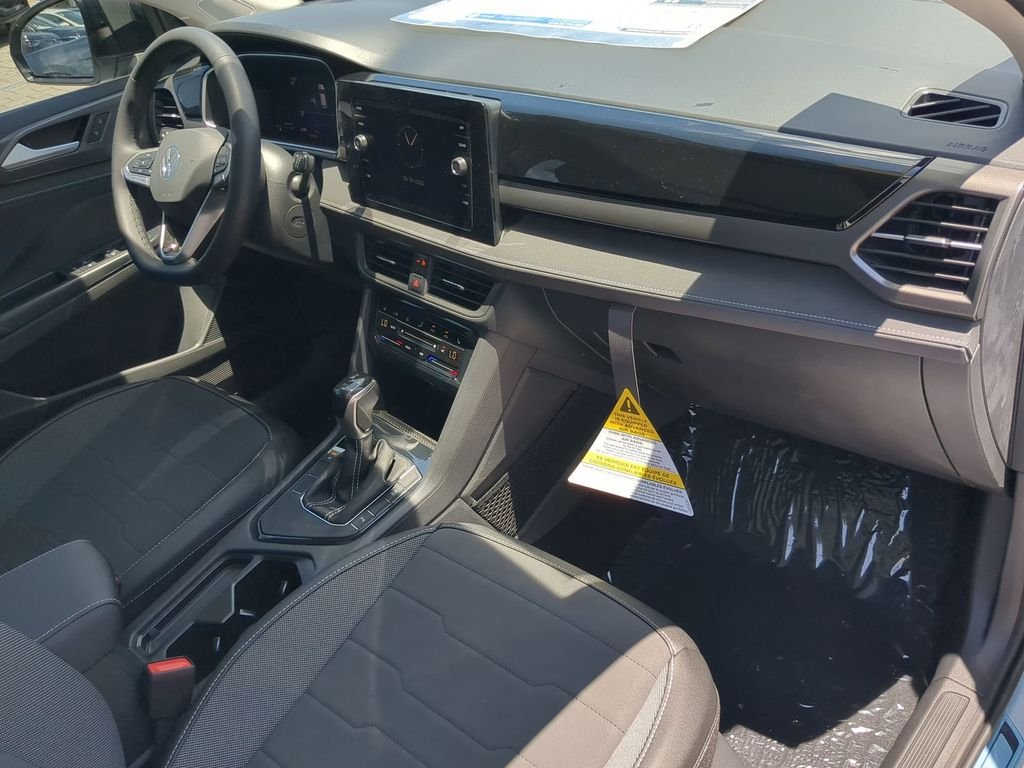 New 2026 Gray Volkswagen 1.5T SE Black image 11