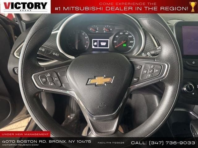 Used 2022 Gray Chevrolet LT image 34