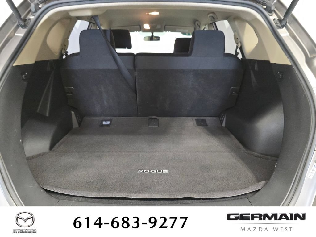 Used 2011 Gray Nissan S image 22