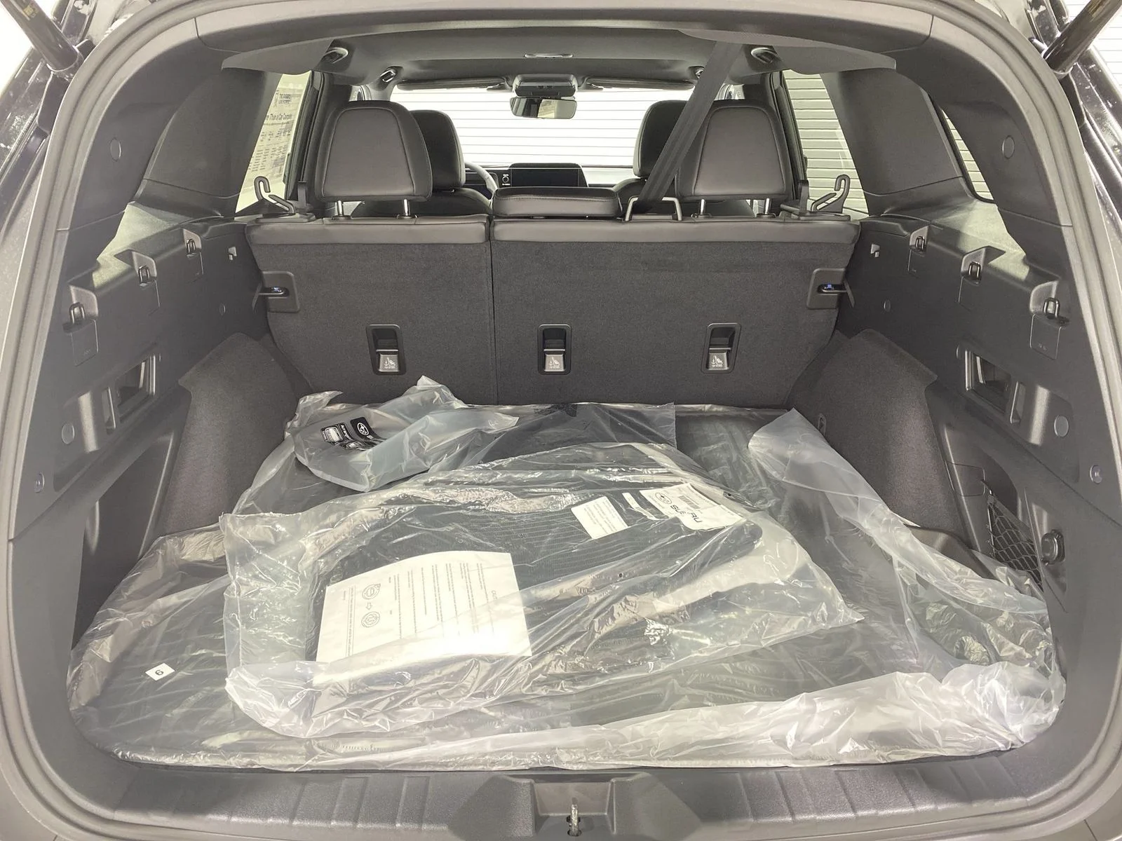 New 2026 CRYSTAL BLACK SILICA Subaru Premium image 24