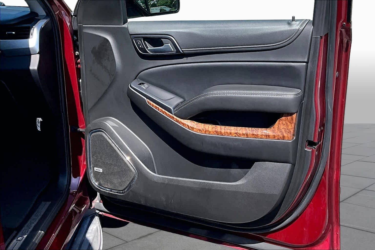 Used 2017 Siren Red Tintcoat Chevrolet Premier image 23