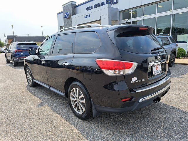Used 2016 Black Nissan SV image 4