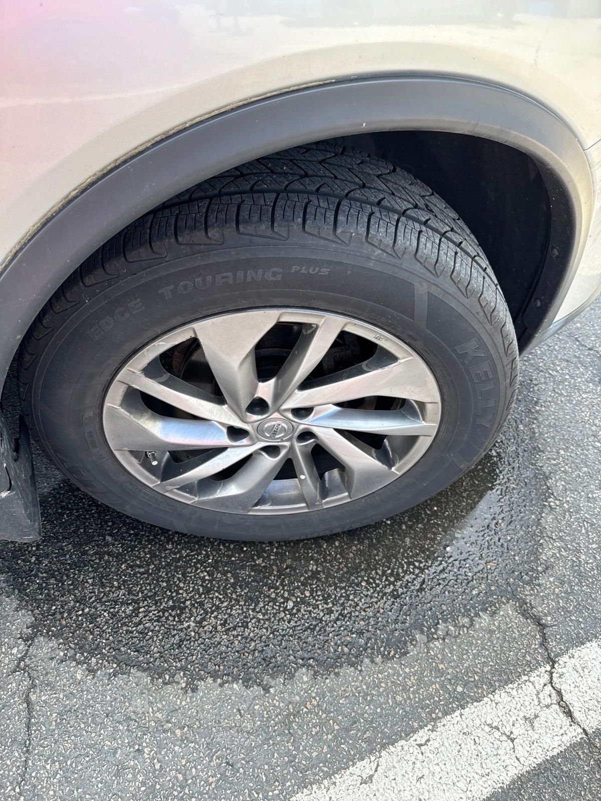 Used 2014 Silver Nissan SL image 12
