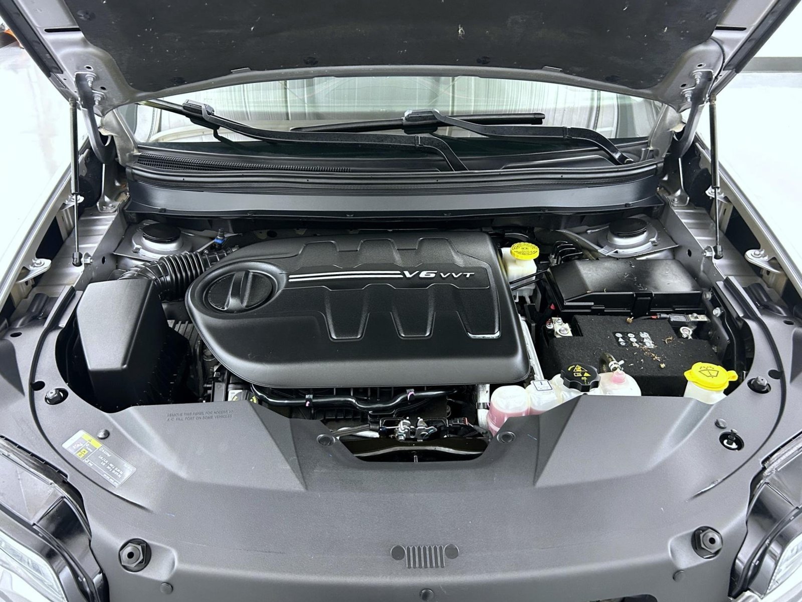 Used 2019 Billet Silver Metallic Jeep Trailhawk image 25