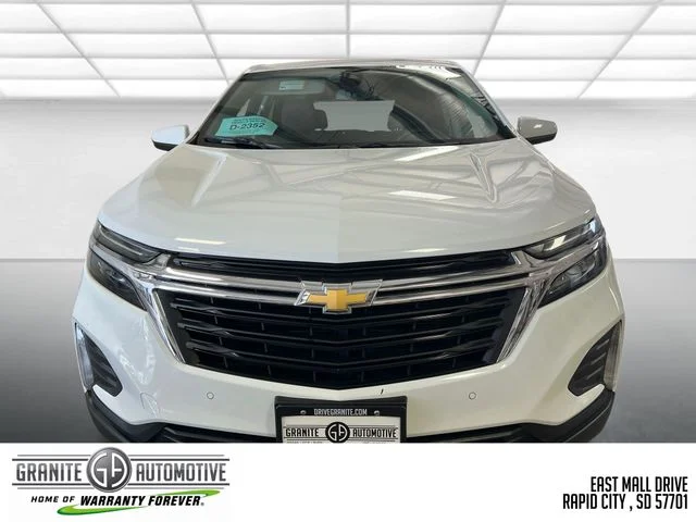 Used 2024 White Chevrolet LT image 9