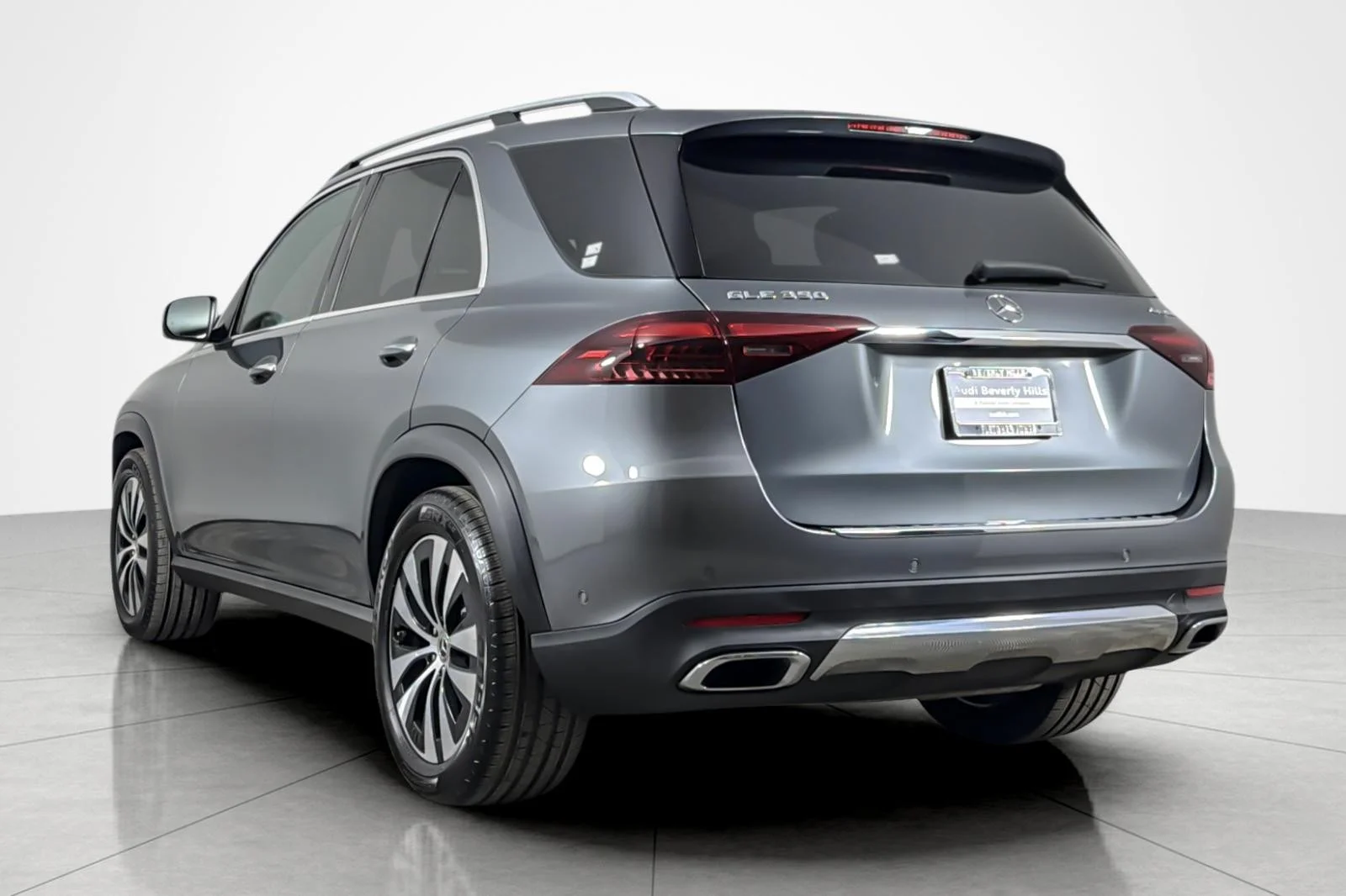 Used 2024 GRAY Mercedes-Benz GLE 350 4MATIC® SUV image 3