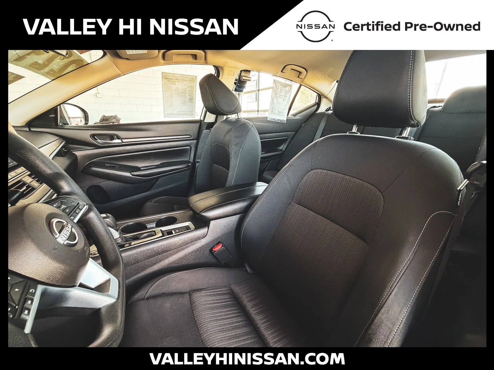 Used 2025 White Nissan 2.5 SV image 15