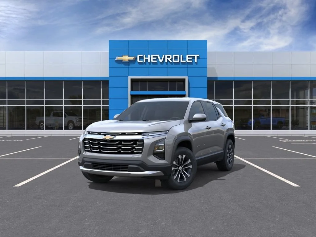 2027 Chevrolet Equinox LT - Photo 8