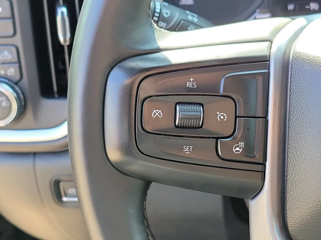 Used 2023 Onyx Black GMC SLE image 11