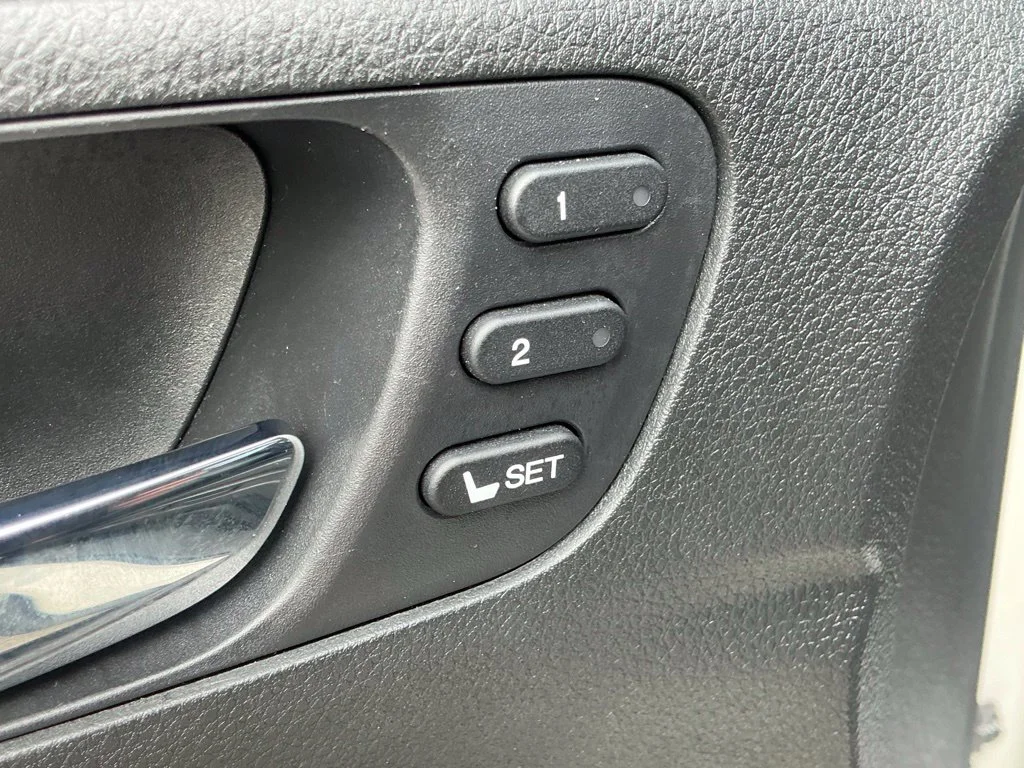 Used 2019  Honda EX-L image 23