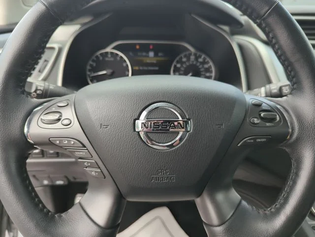Used 2022 Gray Nissan SL image 45
