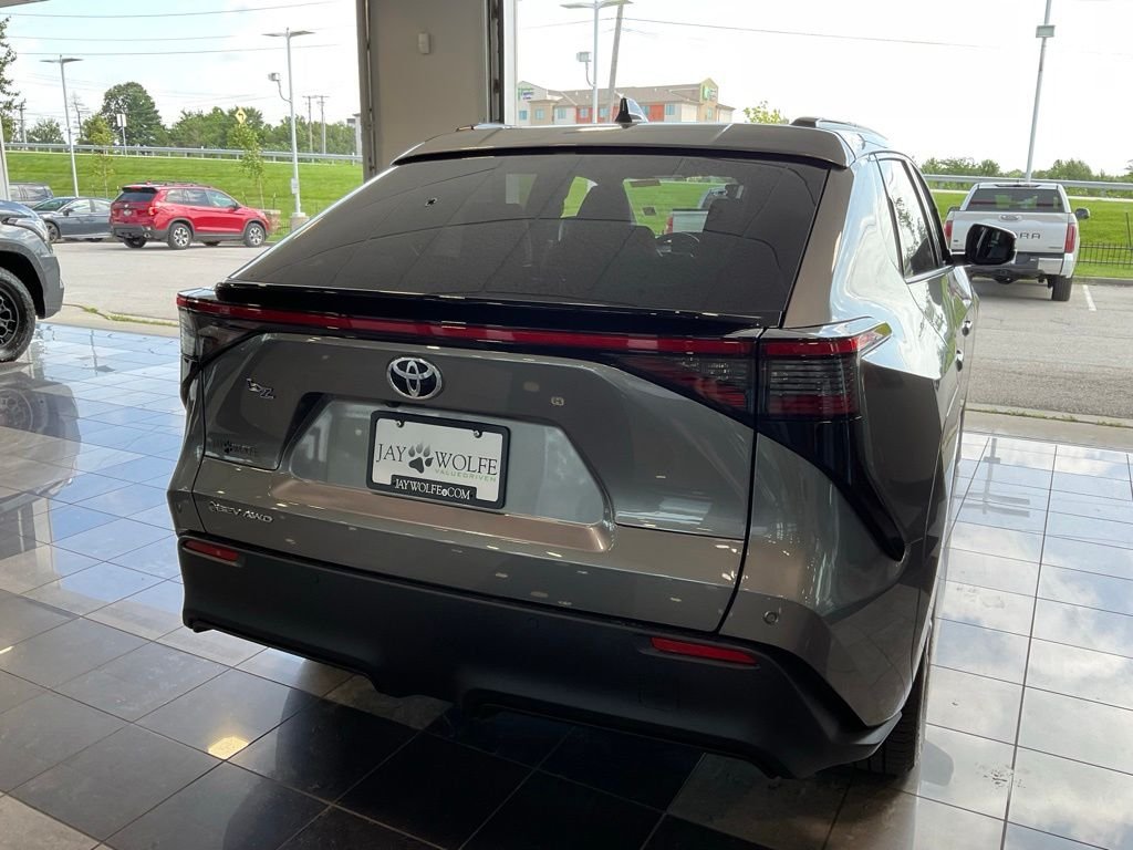 Used 2026 Gray Toyota XLE image 5