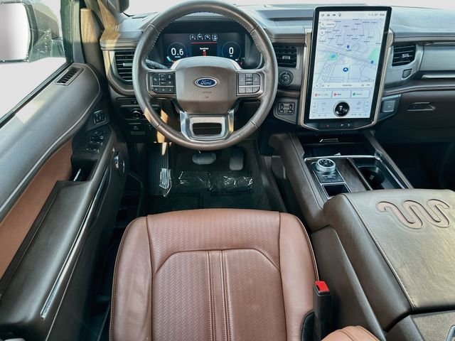 Used 2023 White Ford King Ranch image 24