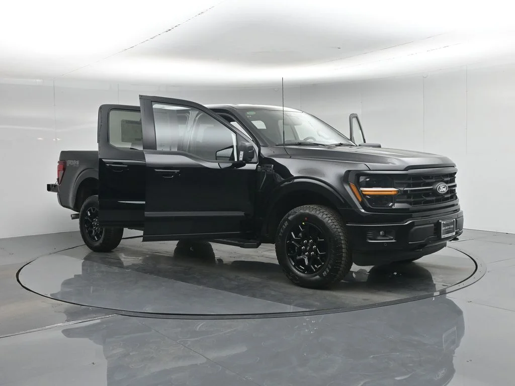 New 2026 Agate Black Metallic Ford XLT image 37
