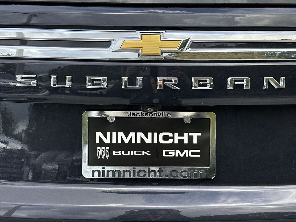 2024 Chevrolet Suburban LT - Photo 31