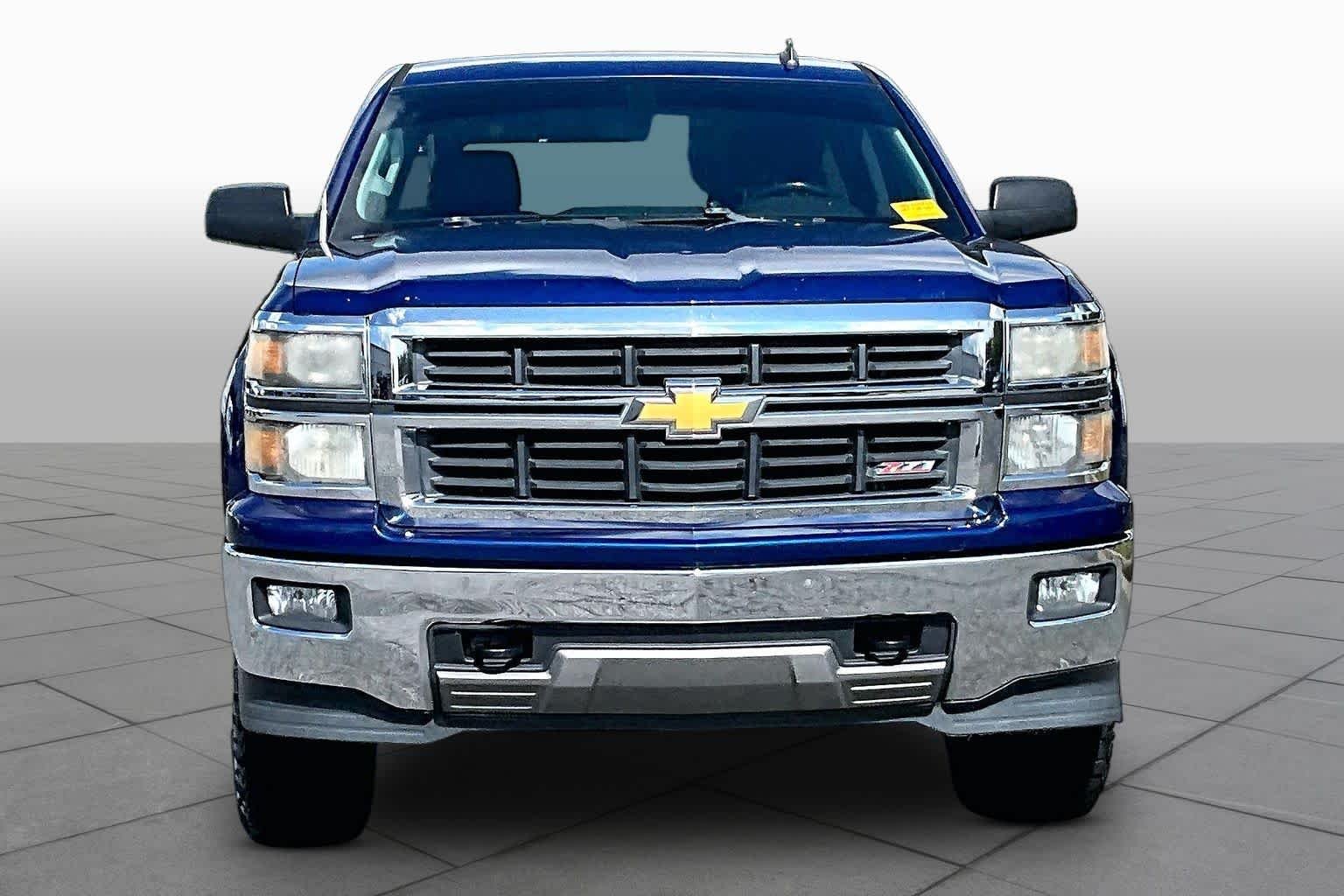 Used 2014 Blue Topaz Metallic Chevrolet LT image 3