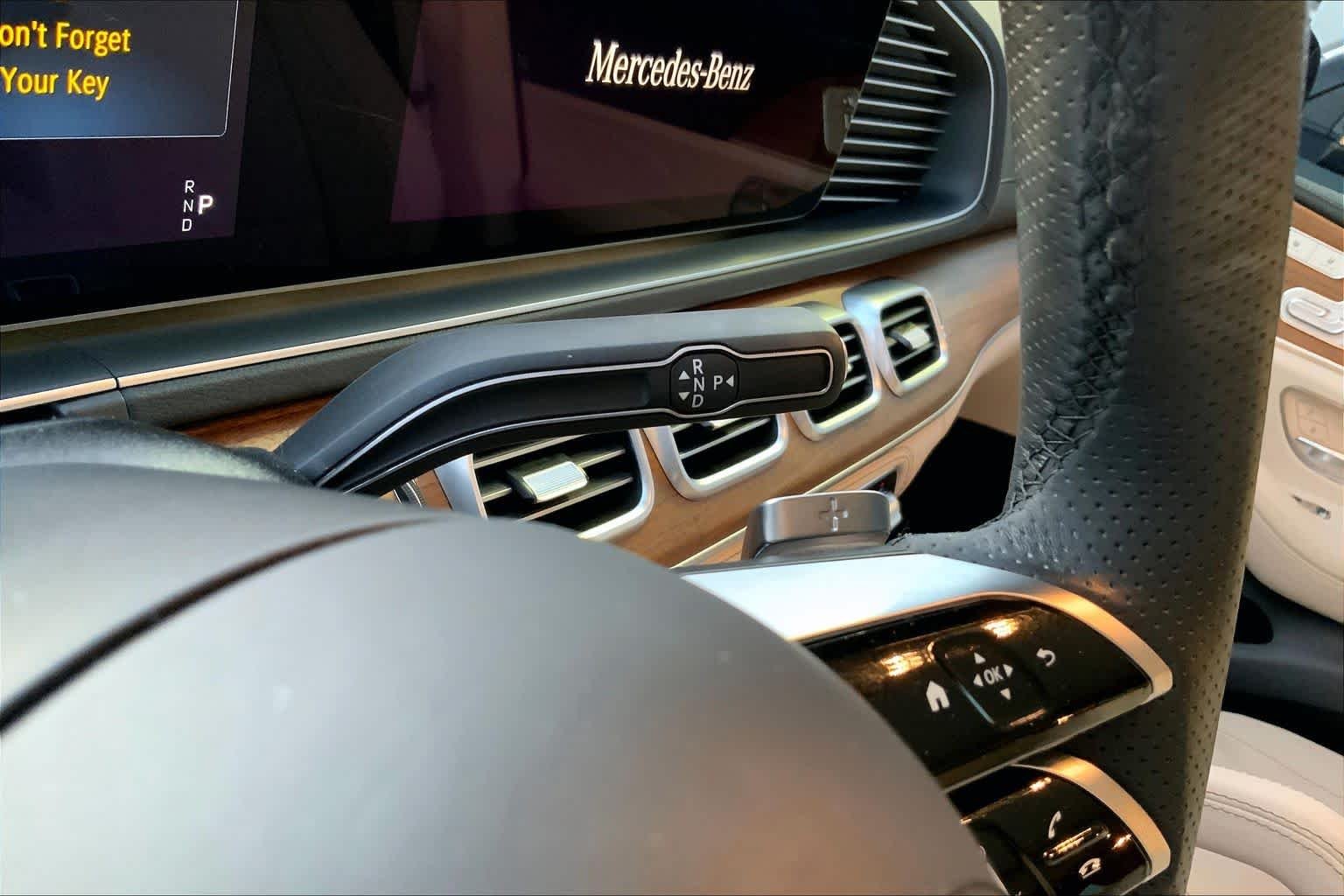 Used 2025 Twilight Blue Metallic Mercedes-Benz GLS 450 image 14